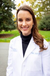 博士Olivia Gilbert,UNC健康神经外科住院